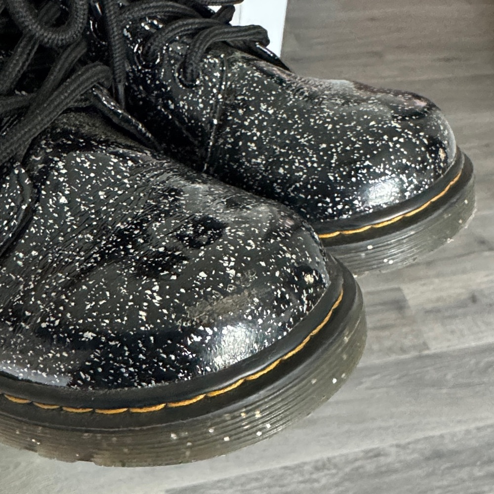 Dr. Martens Black Glitter Kids Boots - Picture 10 of 10